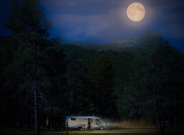 Improve Night Driving Safety with These 6 Tips